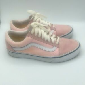 Vans sneakers preowned and gently used!